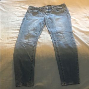 AE Size 6 Short Jegging Light Blue